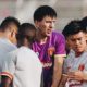 Milan Petrovic di antar pemain Perseru Badak Lampung FC. (IST)