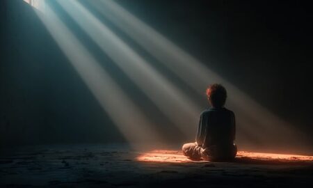 Cahaya menyorot dalam duduk. | Vilius Kukanauskas/Pixabay