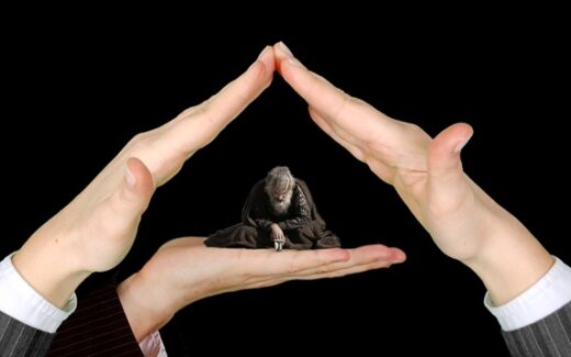 Menghayati Kemiskinan